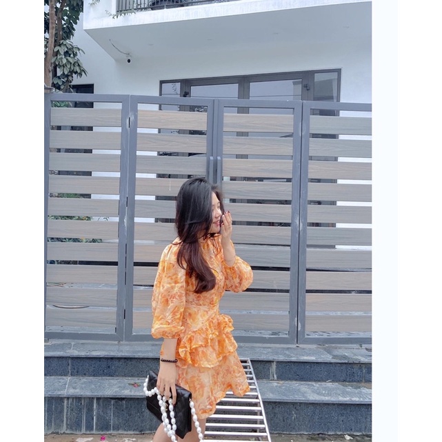 Váy hoa cam
