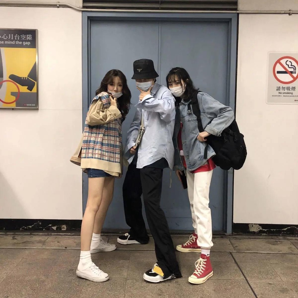 Áo sát nách cổ chữ v form rộng phong cách Hàn quốc