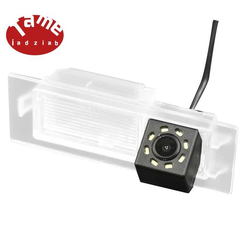 Camera Lùi Xe 8 Bóng Led Cho Fiat Tipo Egea 2015-2018