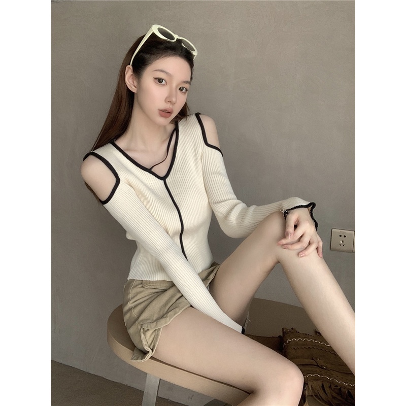 QADCOL  Áo Len Lửng Tay Dài Cổ Chữ V Hở Vai Thời Trang Dành Cho Nữ