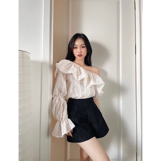 Áo ren lệch vai - Fendy Top