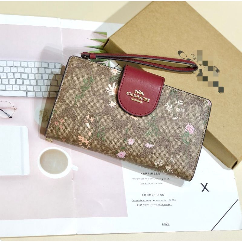 VÍ COACH THỜI TRANG