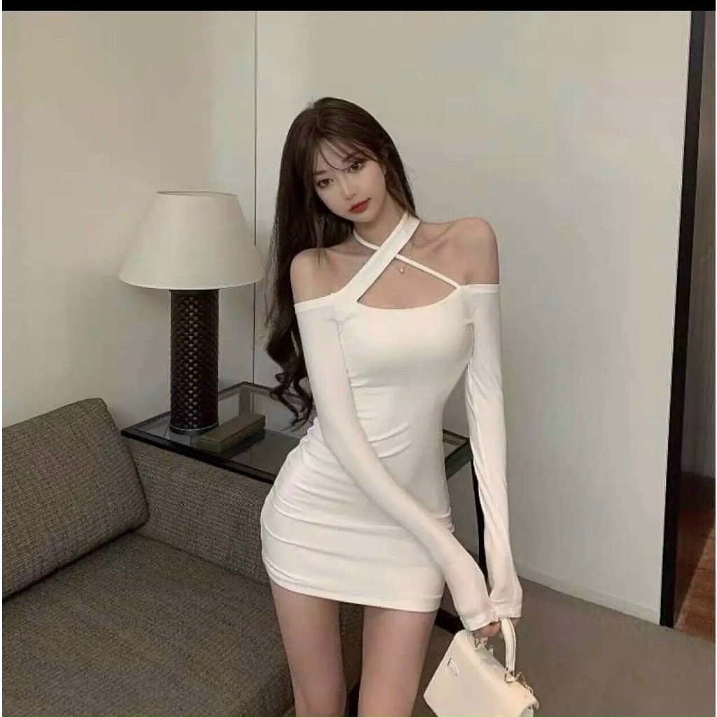 Đầm bẹt vai tay dài 1 dây to 1 dây nhỏ chéo ngực ôm body cực hot , chất thun gân mềm mát mk