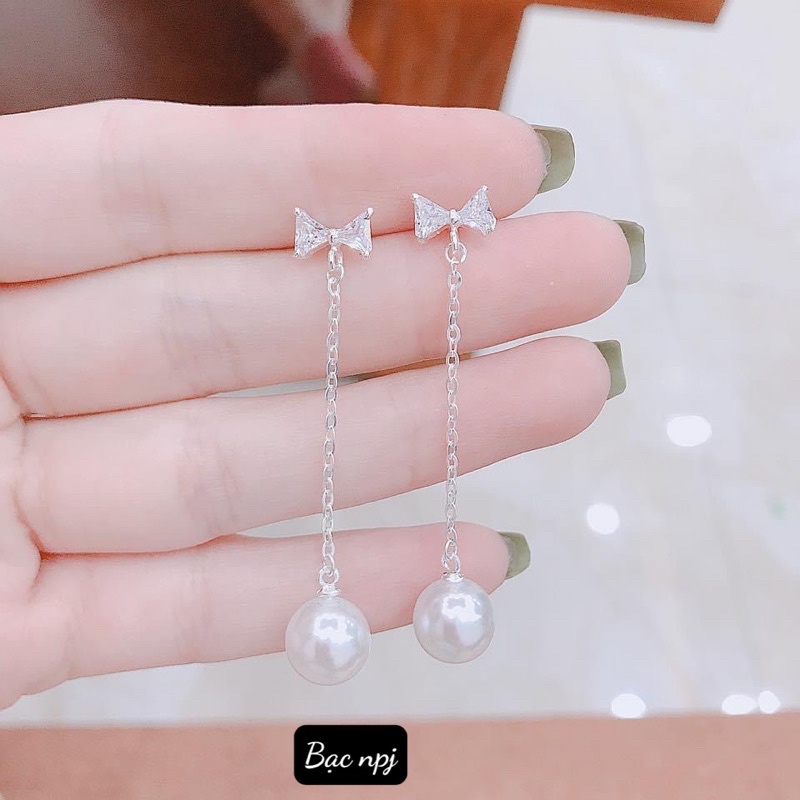 Bông tai BNP gắn trai, thiết kế trẻ trung hiện đại . Bạc ta