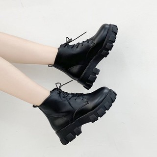 BOOTS KHÓA CÀI