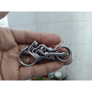 Móc khoá thủ công xe inox 304