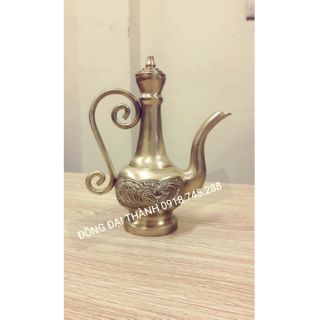 Bình rượu thờ bằng đồng