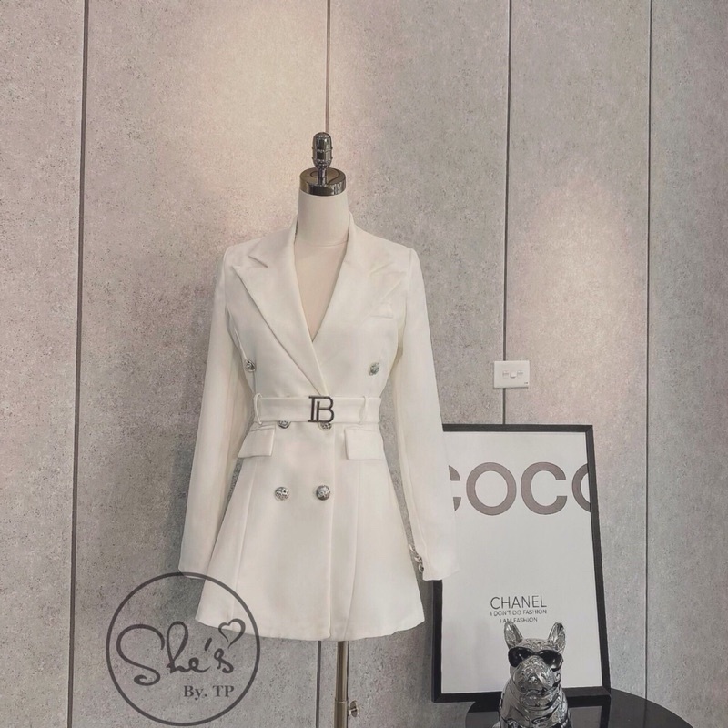 Áo Vest kèm belt 𝑩𝒂𝒍𝒎𝒂𝒏