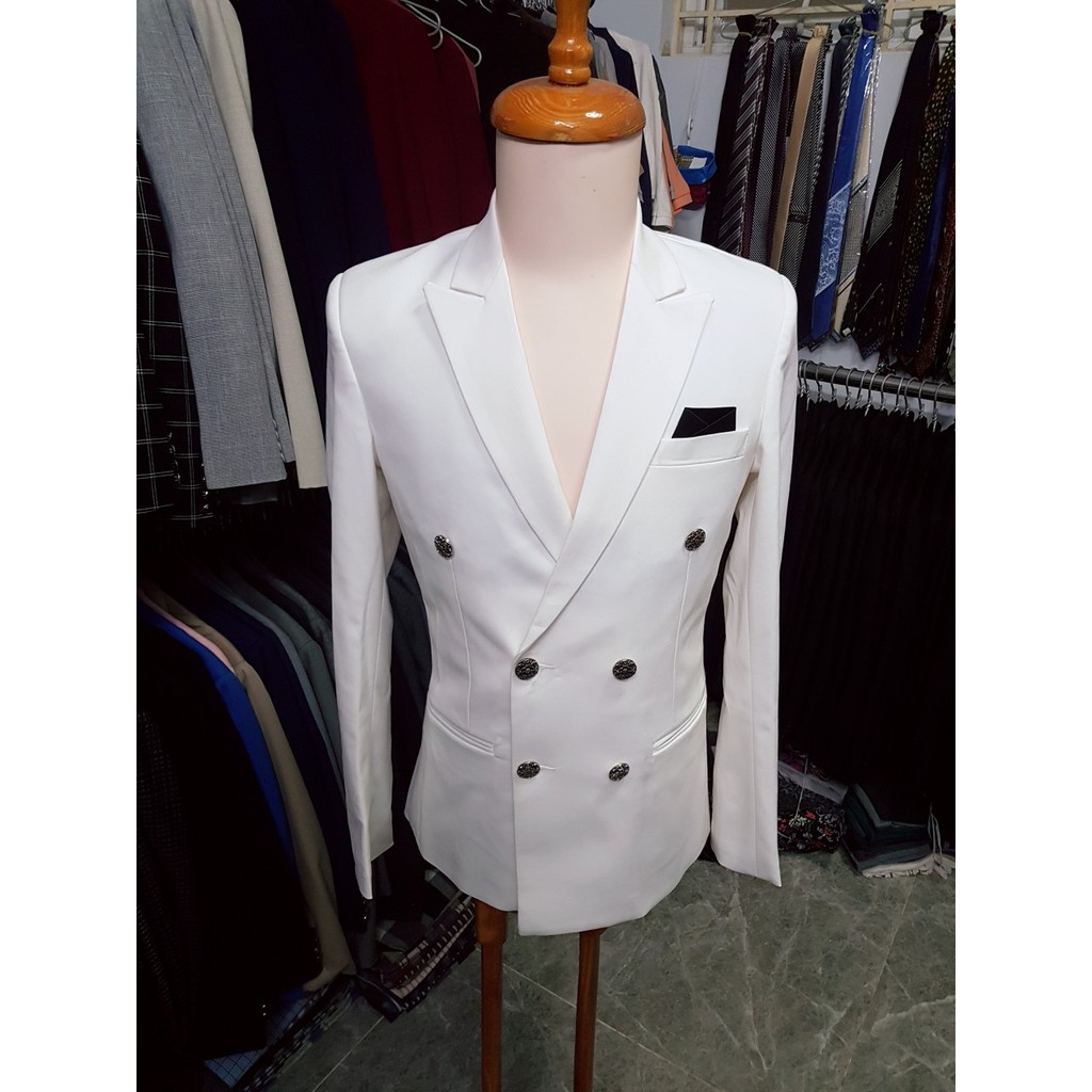 Bộ vest nam ôm body 6 nút màu trắng lịch lãm + cà vạt kẹp