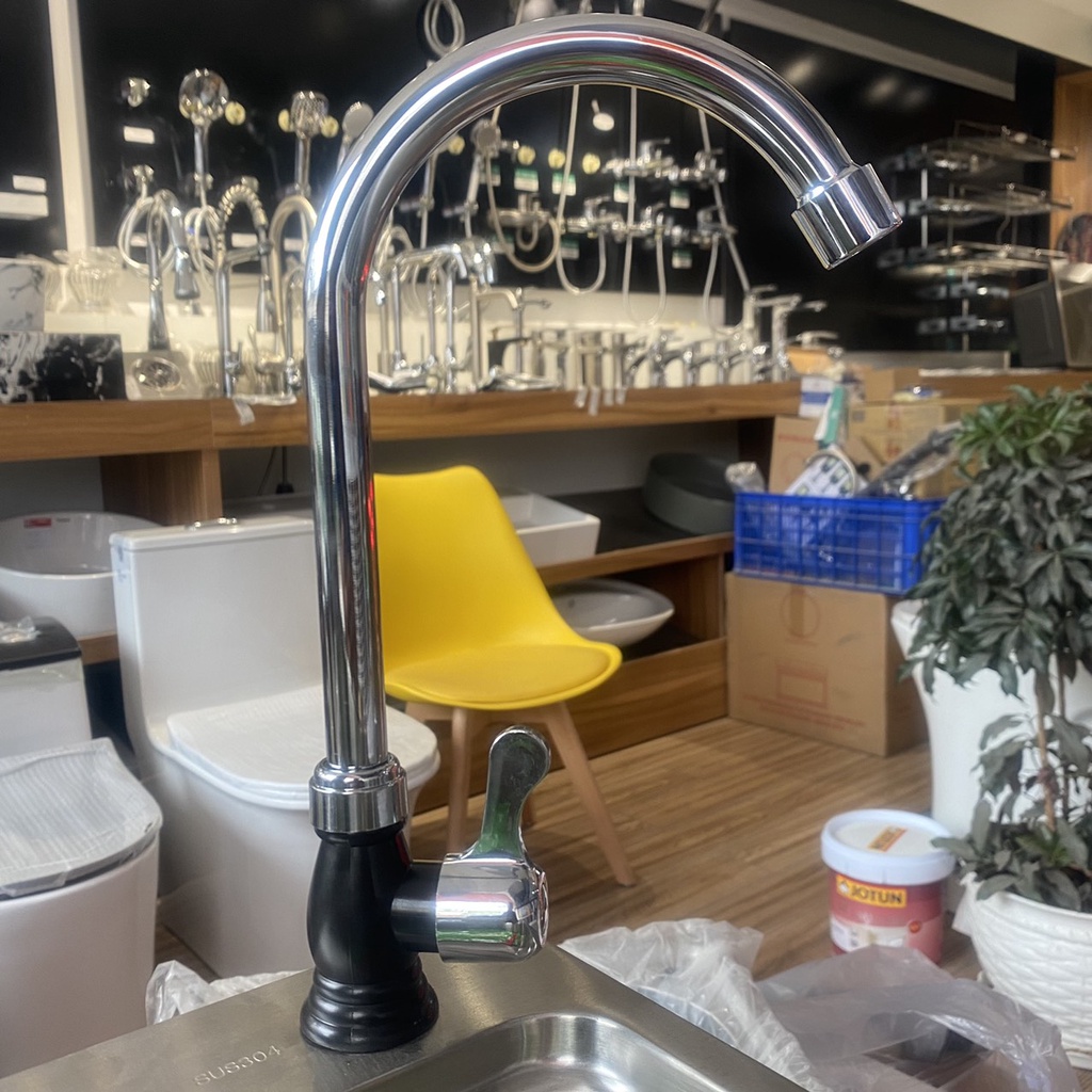 Vòi rửa chén lạnh xoay 360 độ thân đen