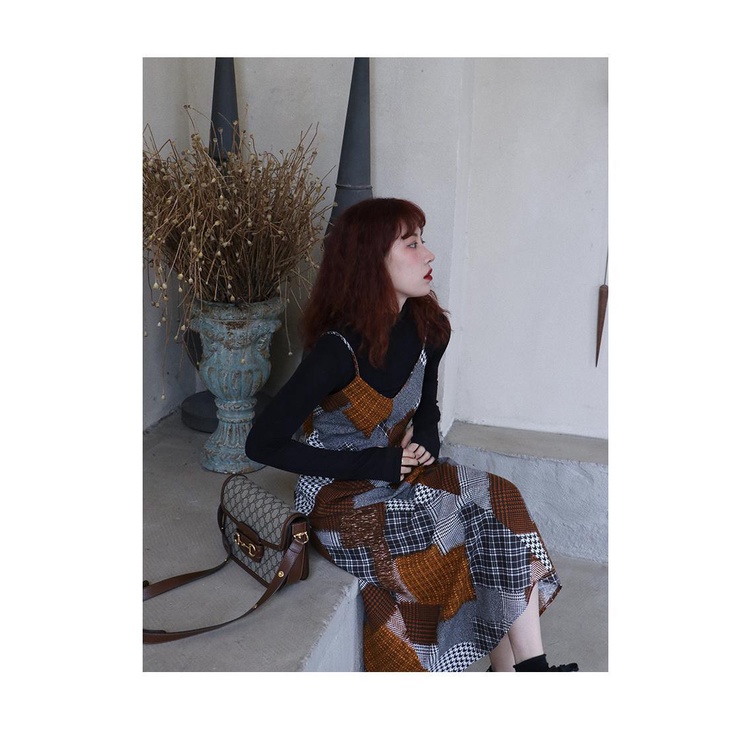 Đầm Hai Dây Cổ Chữ V Họa Tiết Sọc Caro Phong Cách Cổ Điển Thời Trang Cho Nữ