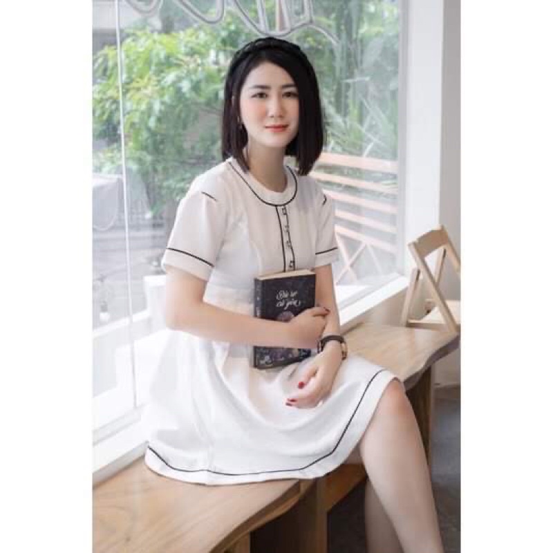 Váy trắng viền đen HS6