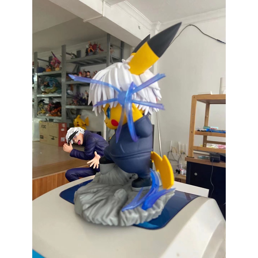 Mô hình Pokemon - Mô hình Pikachu cosplay Gojo Satoru Jujutsu Kaisen 20cm PK057