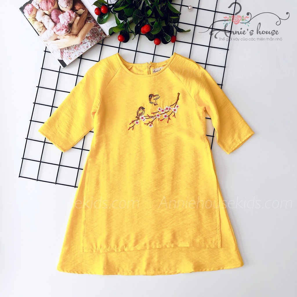 Áo dài dáng đầm ANNIE màu vàng thêu cành đào con chim cho bé đón Tết