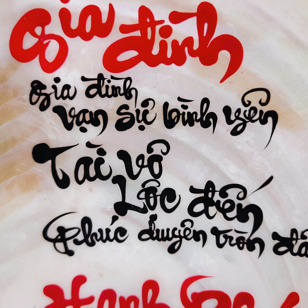 Thư pháp trên vỏ ngọc trai tự nhiên,, viết thư pháp theo yêu cầu quý khách hàng