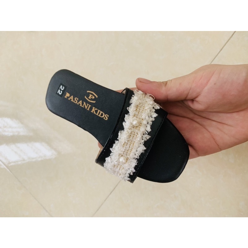 DÉP LÊ TRẺ EM NỮ NHÚN NGỌC SIÊU XINH