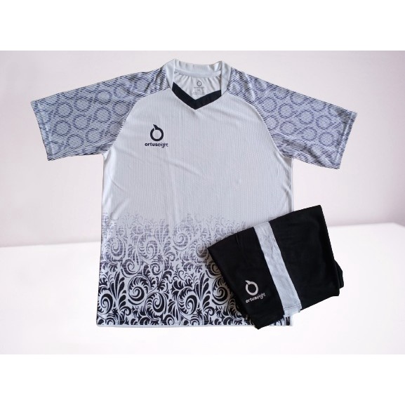 Bộ Quần Áo Jersey Jersy Jersay Jarsey Football Futsal Volly Voly Voly Màu Trắng Đen Tùy Chỉnh Cho Nam Và Nữ