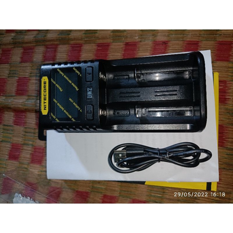 Dock sạc pin Nitecore Um2 (hàng thanh lý)