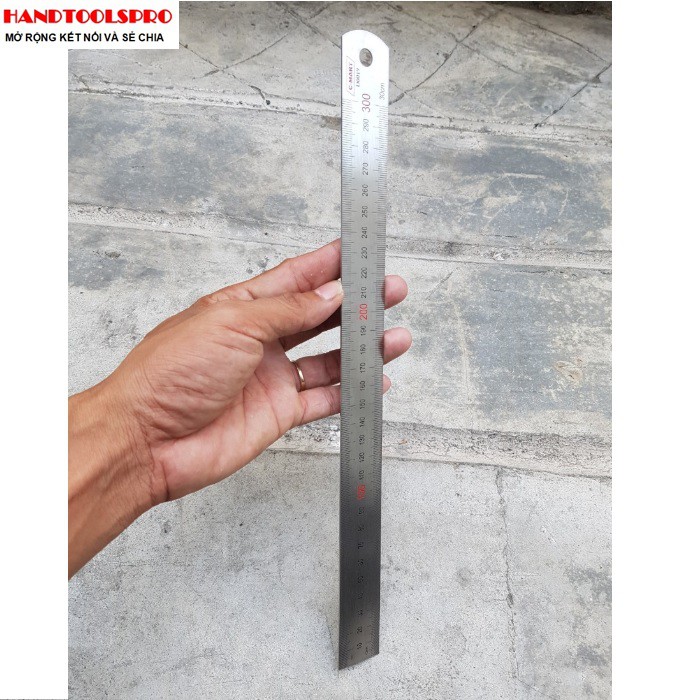 300mm Thước thép thẳng D0019-300 C-MART