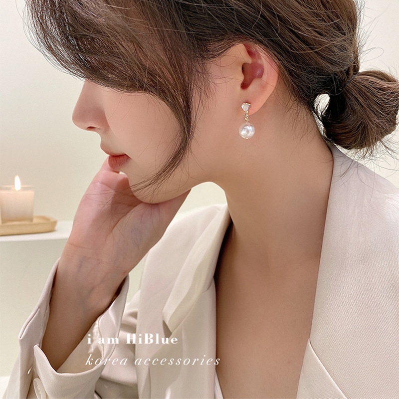 Khuyên Kẹp Vành Tai Đính Ngọc Trai Giả Hình Quạt Không Cần Xỏ Lỗ Thời Trang CE1148
