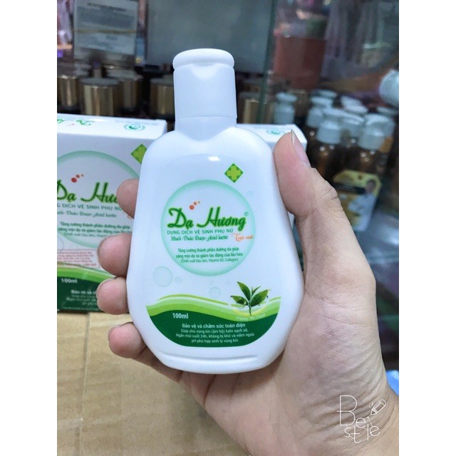 Dung dịch vệ sinh phụ nữ Dạ Hương Xanh Lá (Trà Xanh) 100ml - sạch nhẹ, khử mùi hôi, bảo vệ vùng kín - cvspharmacy