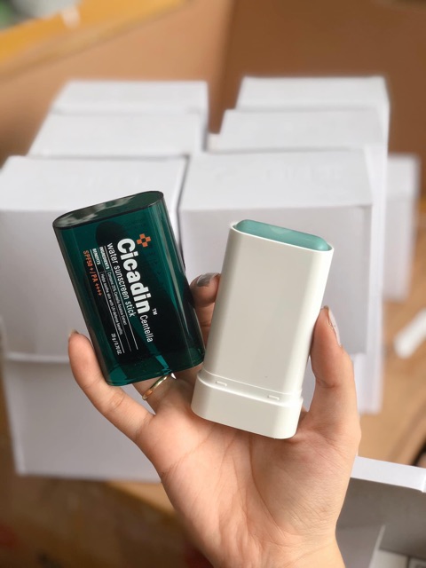 Kem chống nắng dạng lăn Cicadin Centella Water Sunscreen Stick SPF50+ PA++++