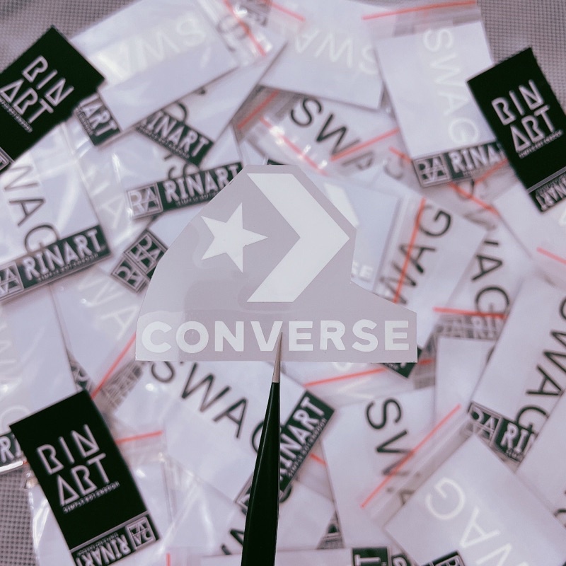 Decal Logo Sticker Patch in áo ủi trực tiếp lên vải hình logo converse - Rinart.vn