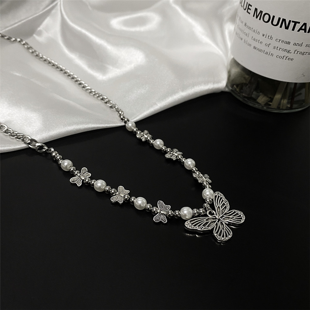 Dây chuyền mặt hình bươm bướm đính ngọc trai thời trang cho nữ