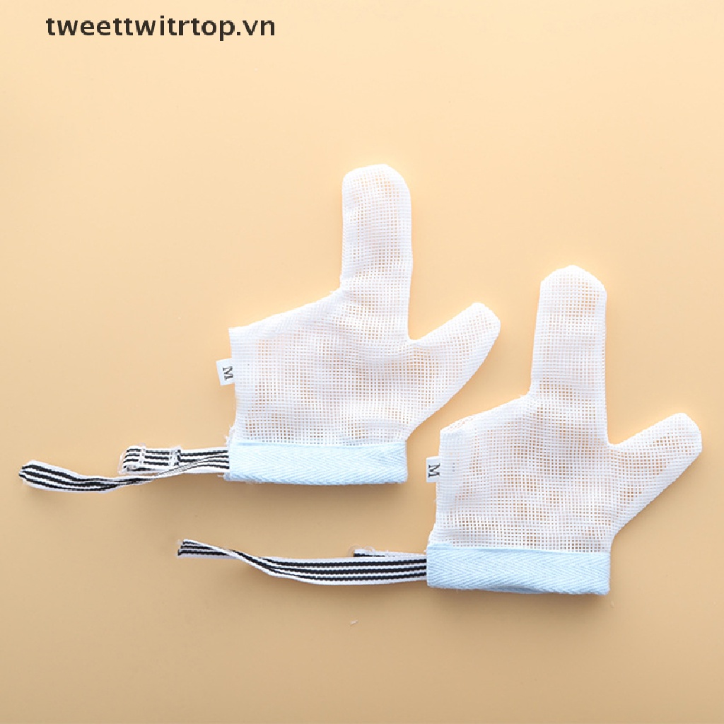 1 Đôi Găng Tay Chống Cắn Tiện Lợi Cho Bé