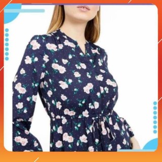 Đầm hoa mai son của mỹ