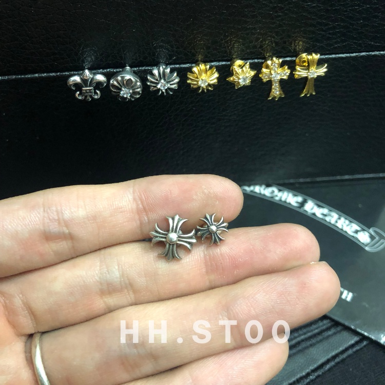 KHUYÊN TAI BẠC, KHUYÊN TAI NAM NỮ , CHROME HEARTS , BÔNG TAI ĐÍNH ĐÁ NHIỀU MẪU, ĐEO SÁT TAI , TRANG SỨC BẠC 925 UNISEX