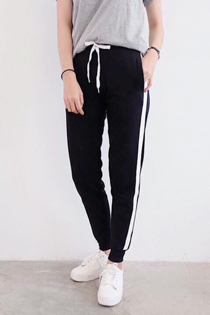 Quần jogger Abercrombie viền sọc ống bo