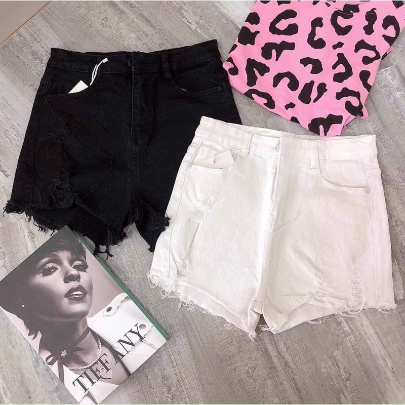 Quần short jean lưng cao rách hình bên shop tự chụp