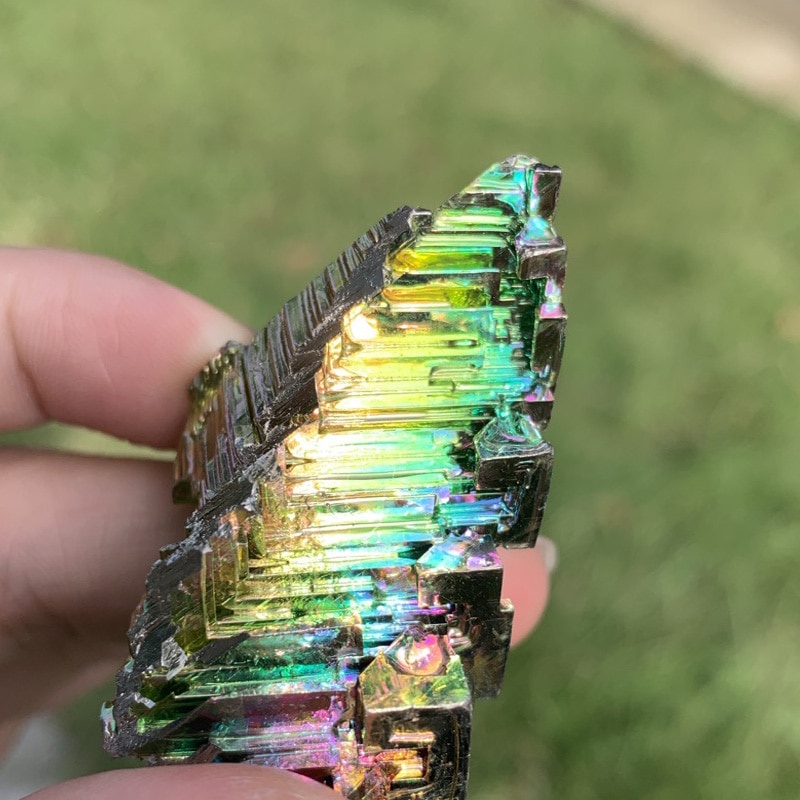 Đá Thạch Anh Kim Loại Tự Nhiên 110g