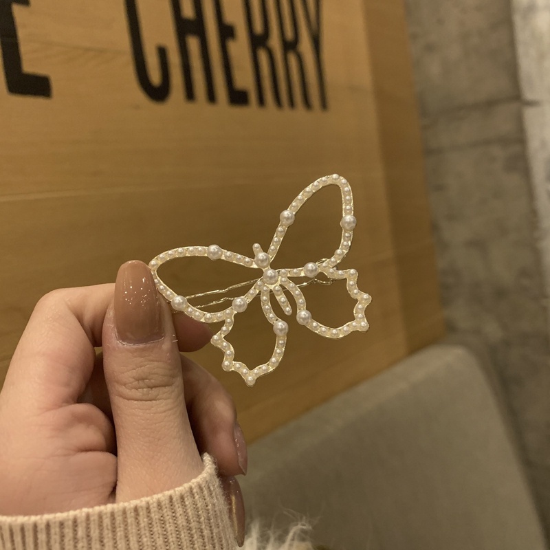 Kẹp Tóc Hình Bướm Đính Ngọc Trai Dễ Thương
