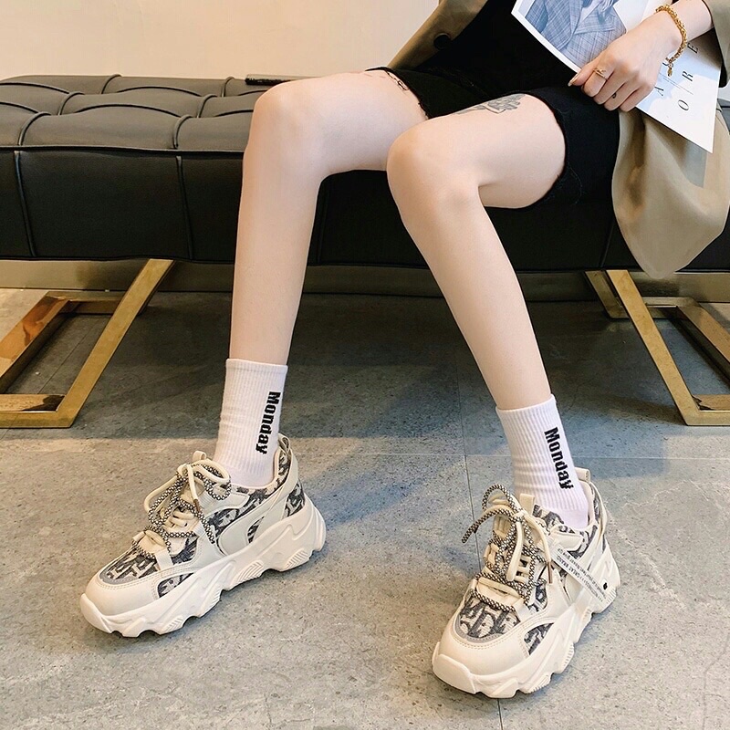 FREESHIP  Giày thể thao nữ độn đế Dy0 dây kép gắn mác