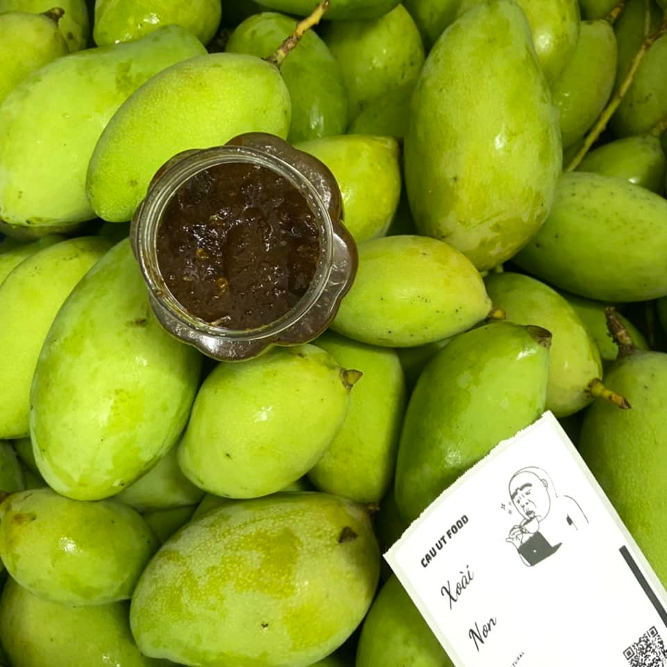 Xoài Non Gọt Sẵn Tặng kèm Mắm ruốc xào hoặc Muối Sấy