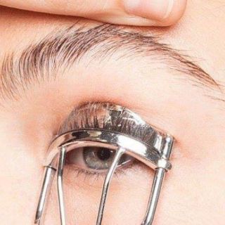 Dụng cụ kẹp bấm mi