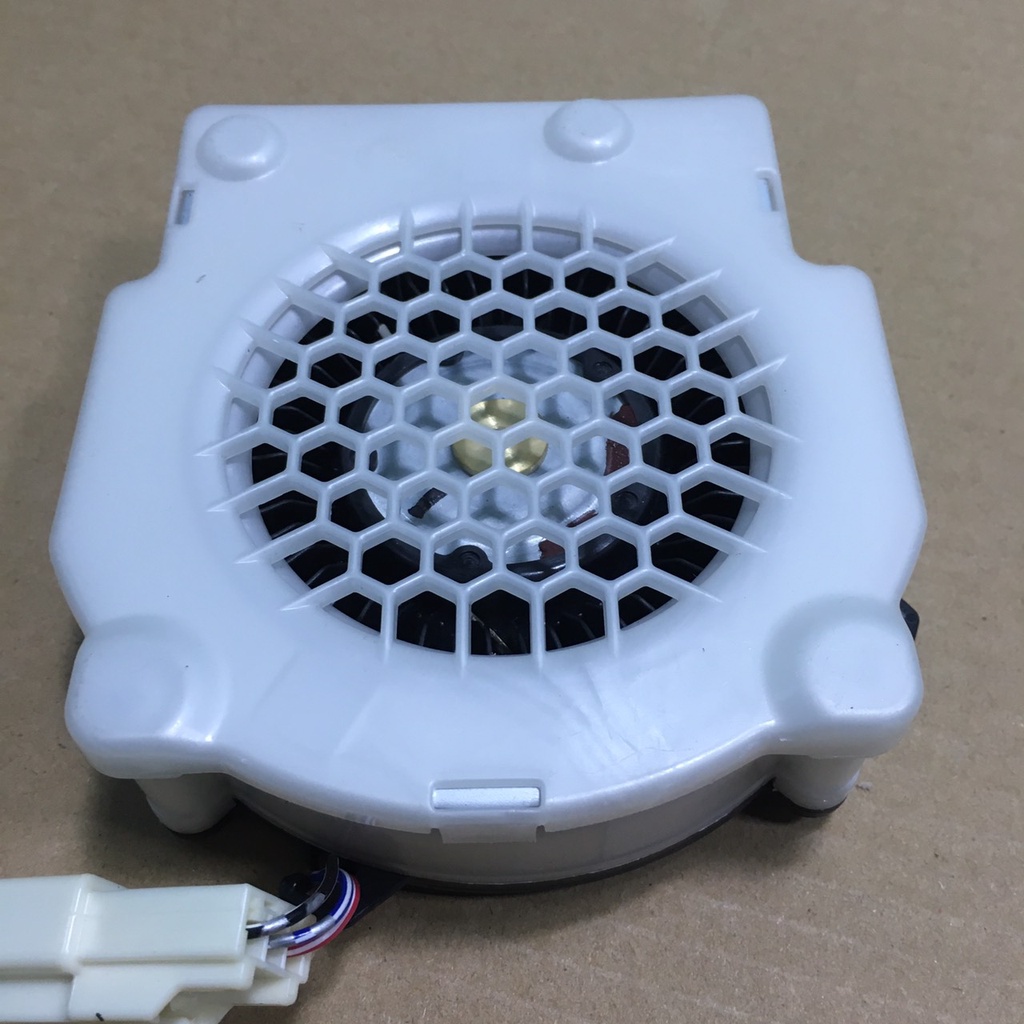 Quạt sò 12V Denso TOYOTA