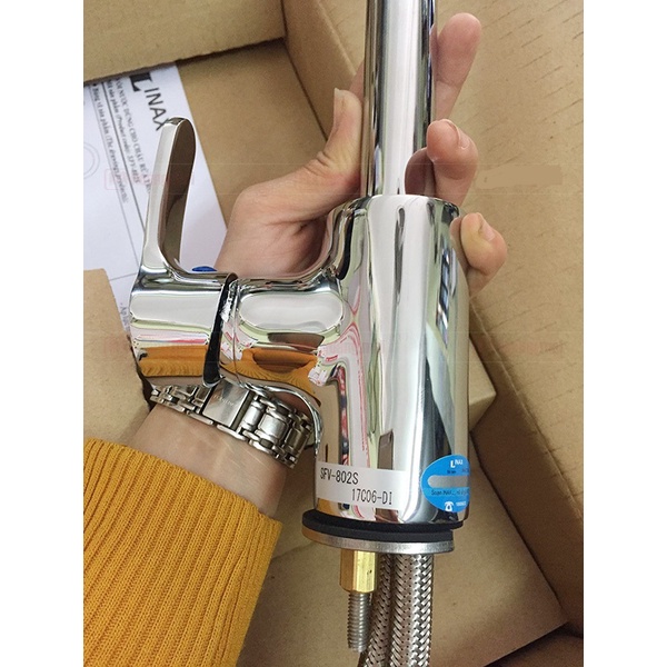 VÒI RỬA BÁT NÓNG LẠNH SFV-802S INAX