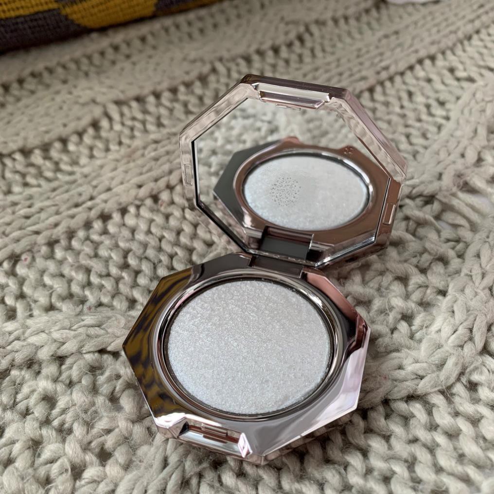 Phấn Bắt Sáng Fenty Beauty Diamond Bomb All-Over Diamond Veil 8g | BigBuy360 - bigbuy360.vn