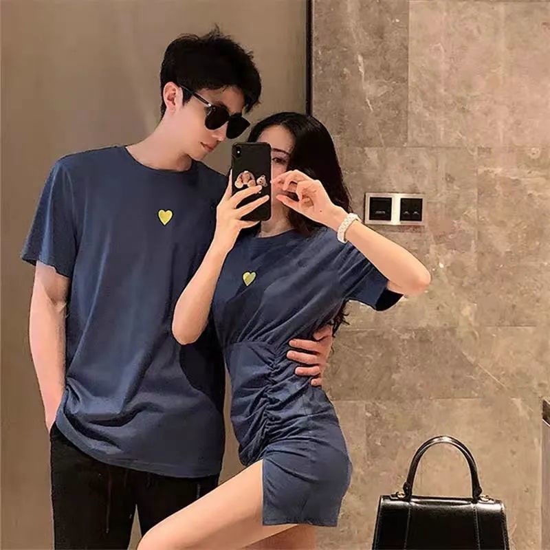 Bộ Áo Thun Ngắn Tay + Đầm Thời Trang Cho Nam Nữ