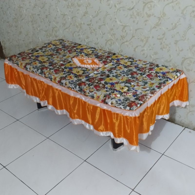 Khăn Trải Bàn Họa Tiết Hoa Trắng Kích Thước 60x105cm