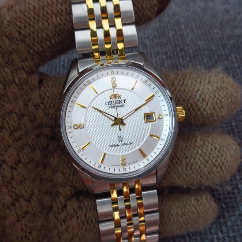 ĐỒNG HỒ CƠ NAM ORIENT AUTOMATIC CLASSIC NHẬT BÃI XỊN - TỰ ĐỘNG NẠP CÓT KHI ĐEO