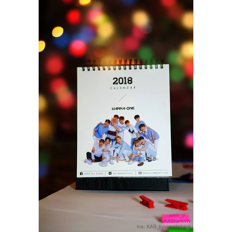 Lịch để bàn Wanna one