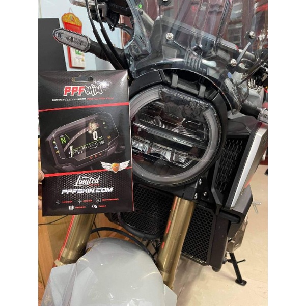 PPF Bảo Vệ Đèn Pha Honda CB650R CB1000R..UPPF dán bảo vệ mặt đồng hồ xe , xước tự phục hồi vết xước dâm , www.uppf.com