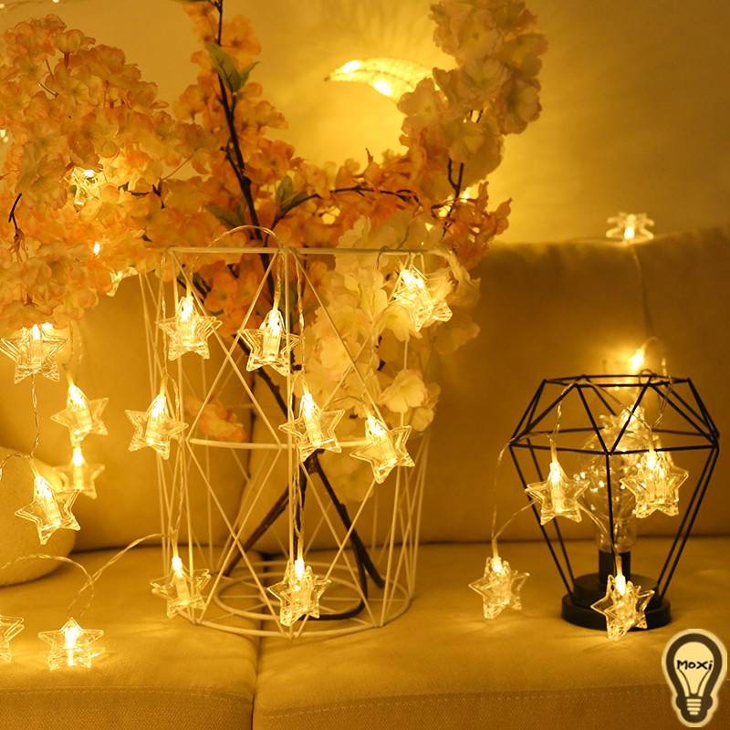 Dây đèn LED có kẹp gắn ẢNH nhãn hiệu MOXI dùng trang trí tiện dụng ,làm đèn decor.