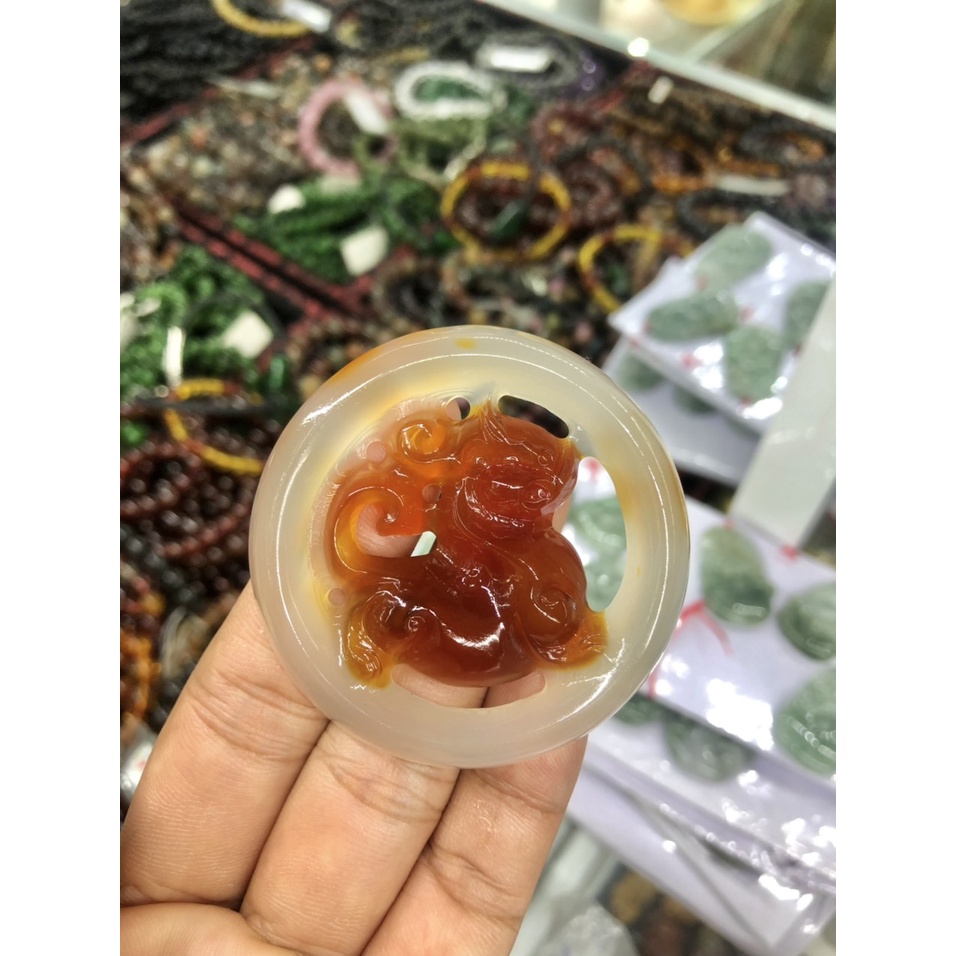 Mặt dây chuyền tỳ hưu phong thủy đá mã não