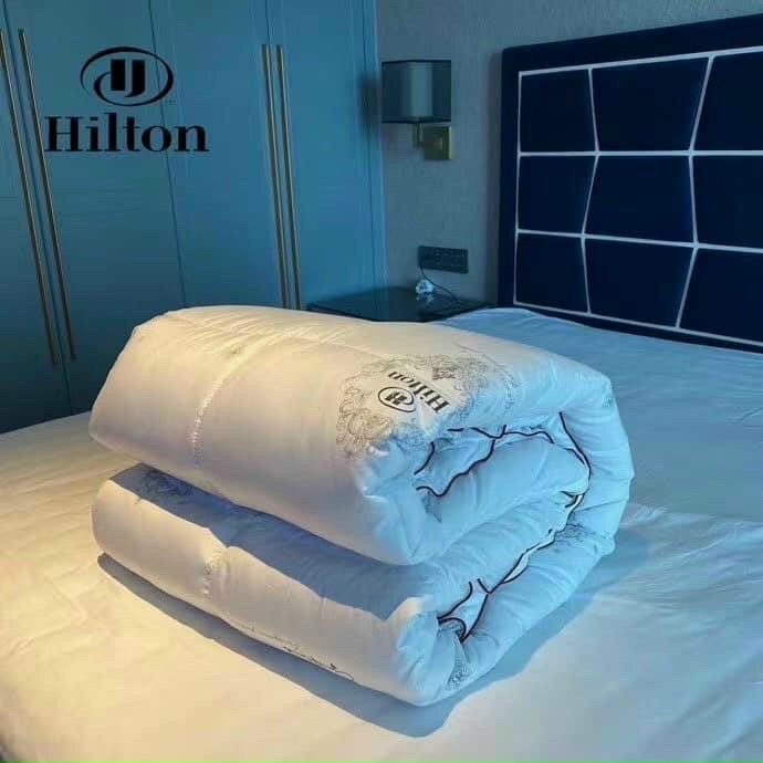 Ruột chăn lông vũ nhân tạo cao cấp nhập khẩu Hilton siêu ấm kèm túi đựng gọn nhẹ