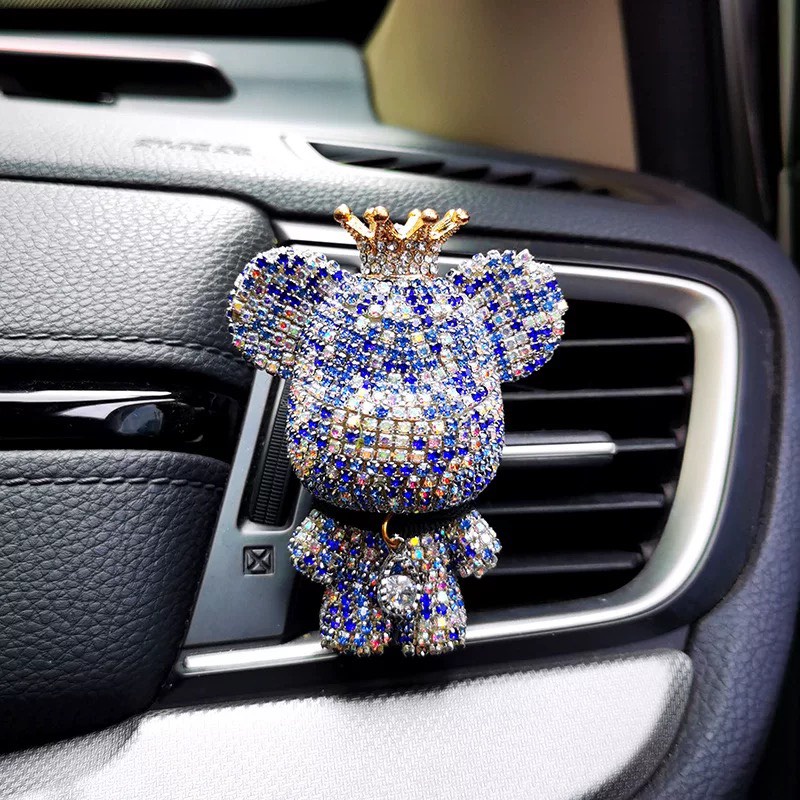 Gấu Bearbrick đính đá sáp thơm - Phụ Kiện Trang Trí Ô Tô Cài cửa gió điều hòa ô tô